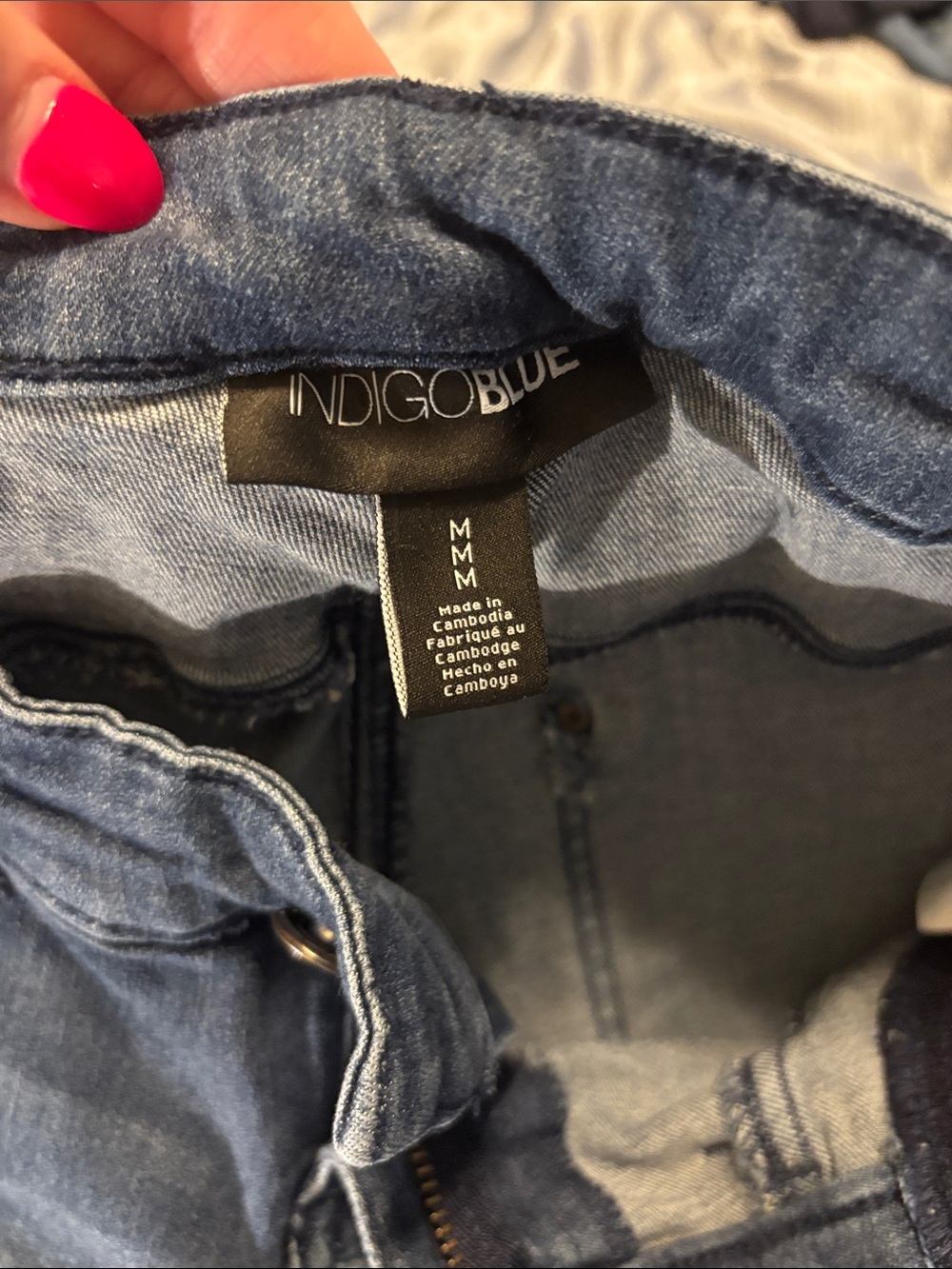 6 pairs of Maternity Blue Jeans/Jeggings with Stretch Waistband, EUC - Picture 12 of 16